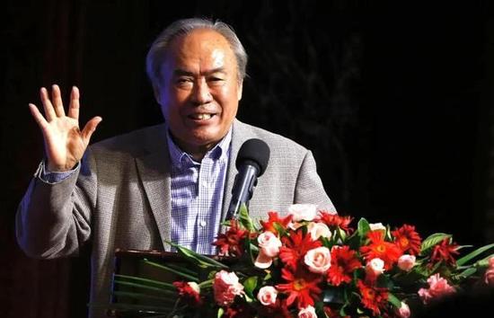 正如最近发给政府的一份说明中所详细说明的那般，如果未能延长增长法令，那么实际上会降低球队的竞争力，从而导致球队收入减少，资源减少，相关活动减少，因此国家的财政收入也将会减少。